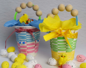Paasmandje knutselen